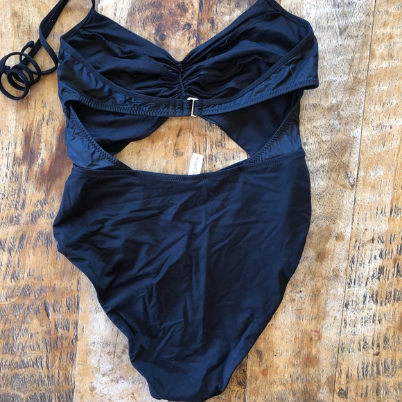 KORESWIM One Piece Bathing Suit - Picture 5 of 8